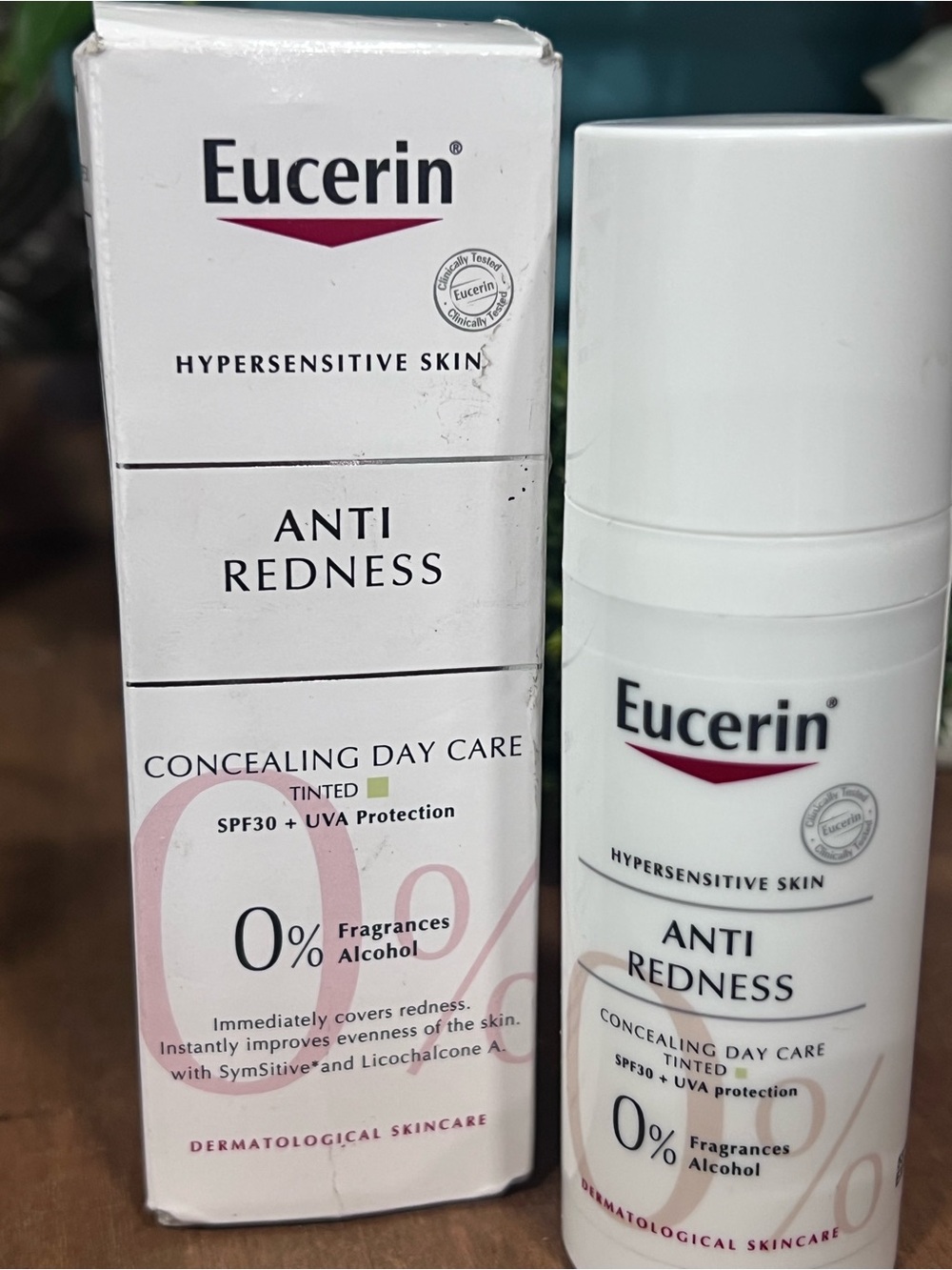 Eucerin Anti-Redness Concealing Day Care SPF30 50ml 1.7oz Exp 08/2028